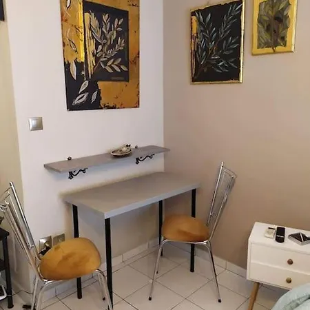 Cozy Studio, 1min From Kamara סלוניקי