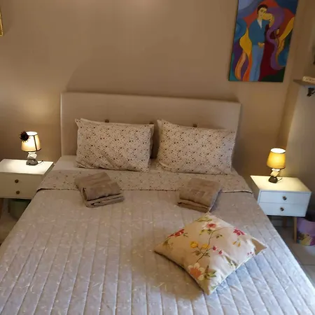 Cozy Studio, 1min From Kamara Apartman *