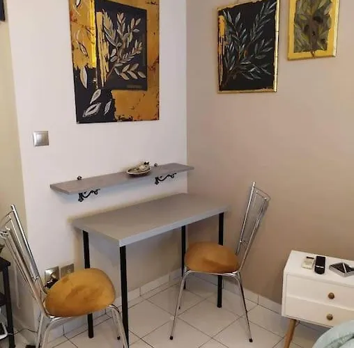 Cozy Studio, 1min From Kamara Tesalónica