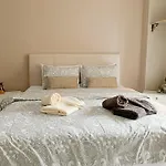 Cozy Studio, 1min From Kamara * 塞萨洛尼基