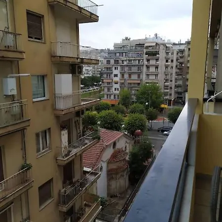 Apartament Cozy Studio, 1min From Kamara