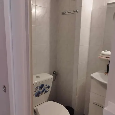 Cozy Studio, 1min From Kamara Apartament *