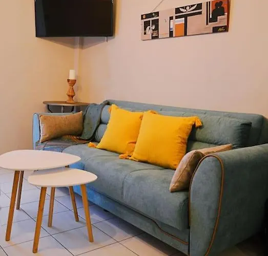 Cozy Studio, 1min From Kamara *