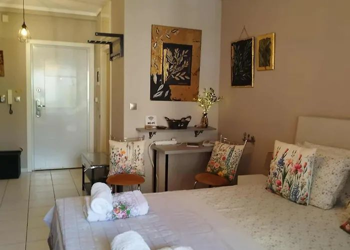 Cozy Studio, 1min From Kamara Tesalónica