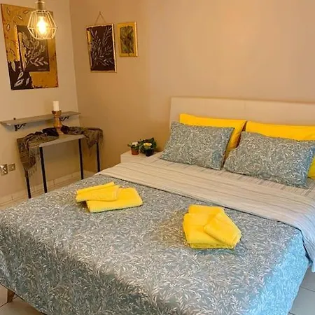 Cozy Studio, 1min From Kamara Apartment